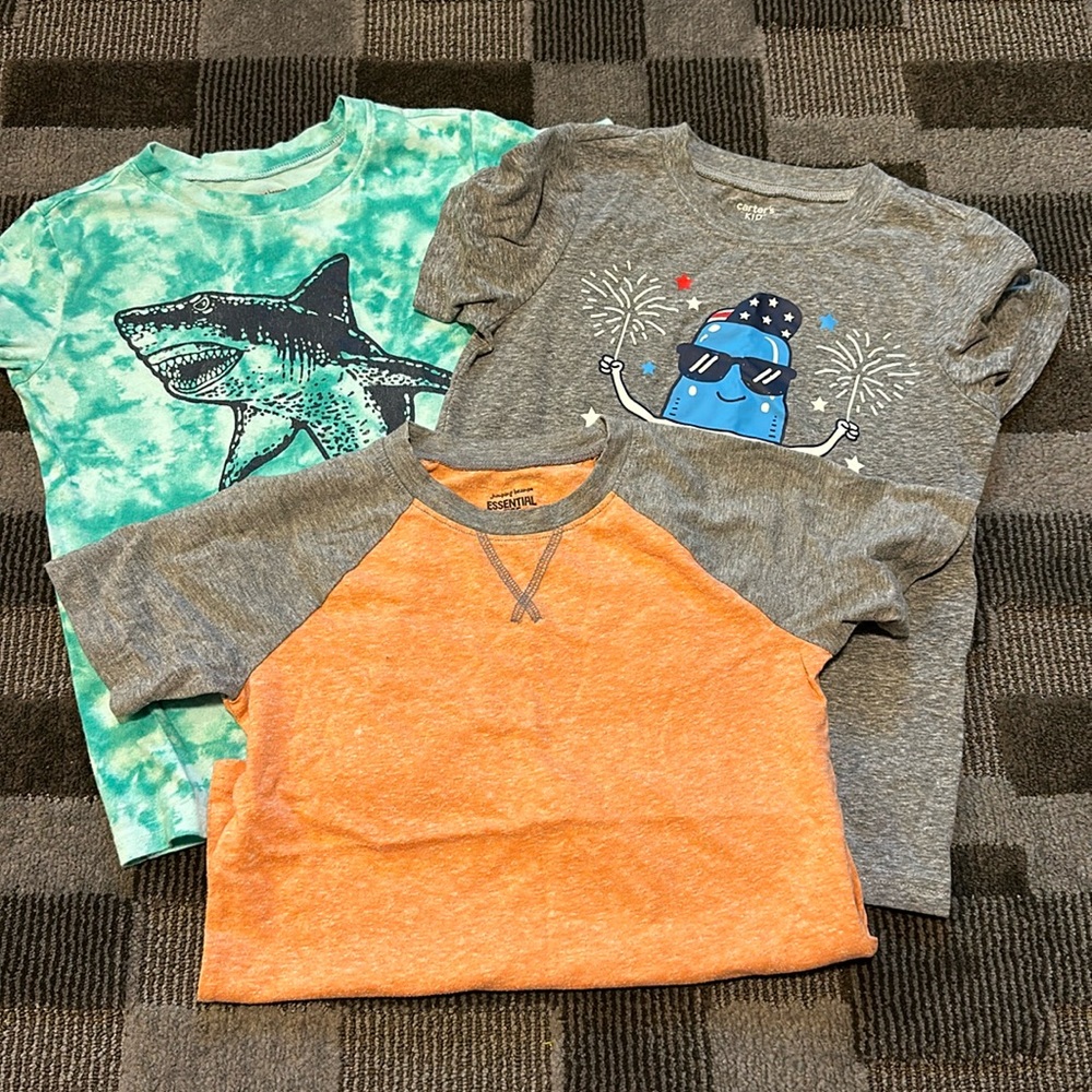 Boys t-shirts size 6